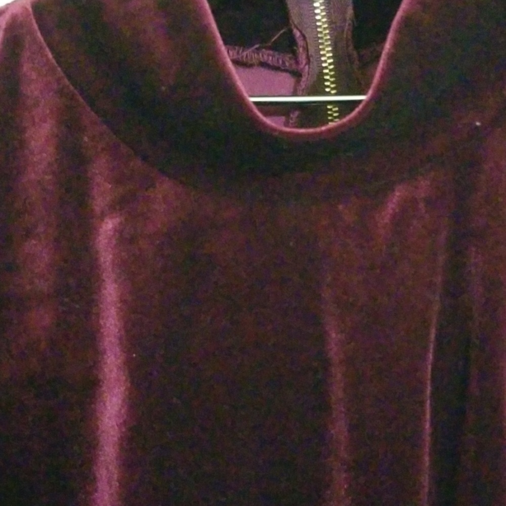 Top - Picture 3 of 7